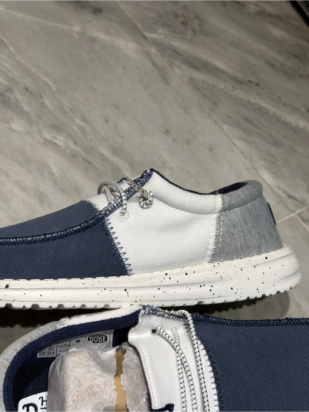 Hey Dude casual slip